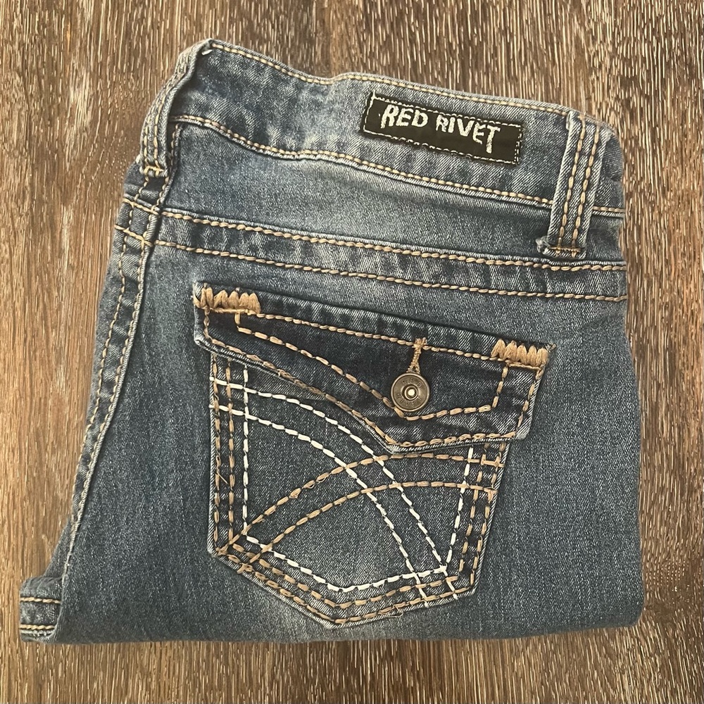 Red Rivet Distressed Cutoff Denim Jean Capris Size 13